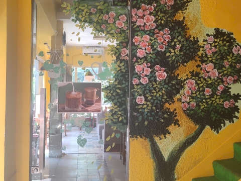 Lối Vào Cửa Cầu Thang Lên Lầu 1